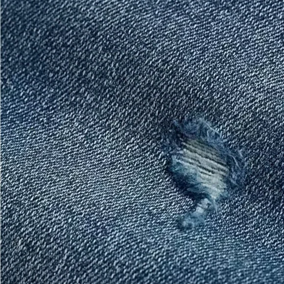 Express Mid Rise Medium Wash Ripped Skyscraper Jeans NWT - Picture 9 of 11